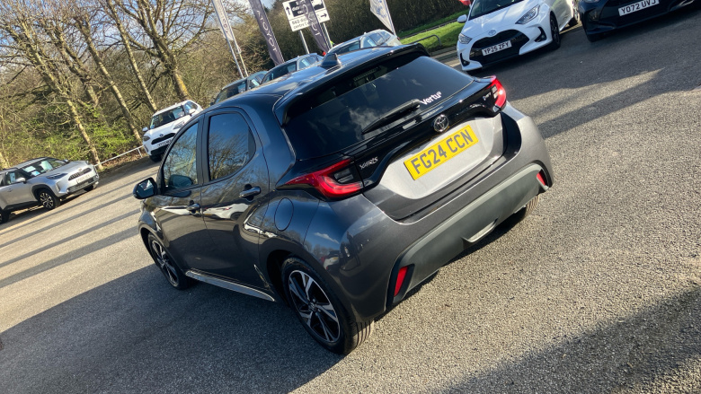 Toyota Yaris 1.5 Hybrid Design 5dr CVT Hybrid Hatchback